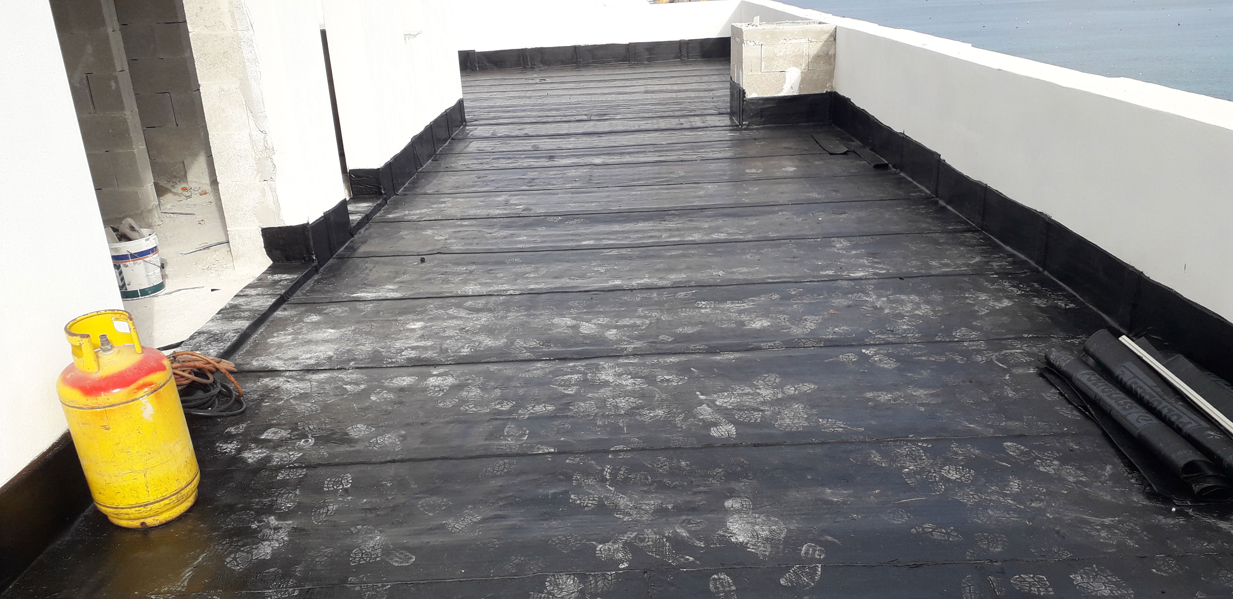 Carpet Membrane Roofs 11